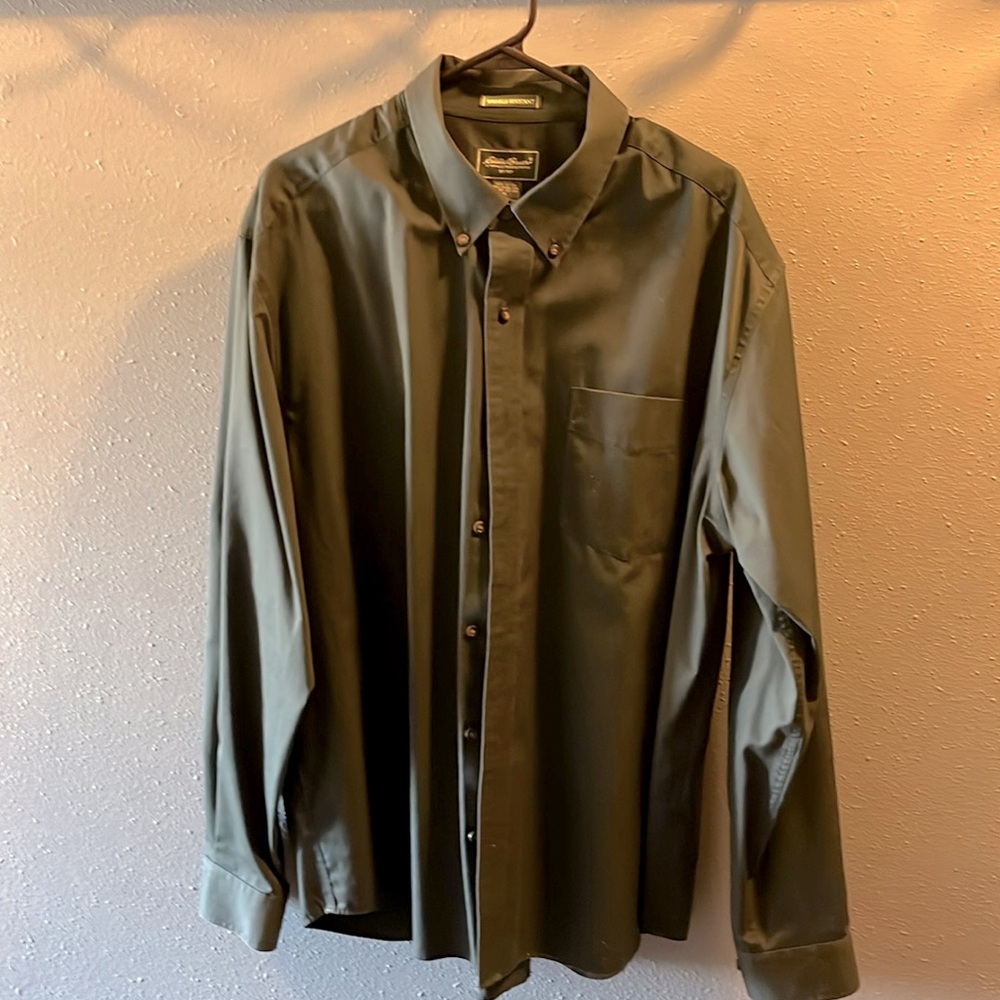 Eddie Bauer men’s dress shirt